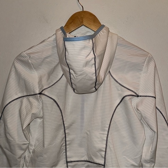 Nike Sphere Dry Jacket Women’s Size Small - Picture 10 of 13